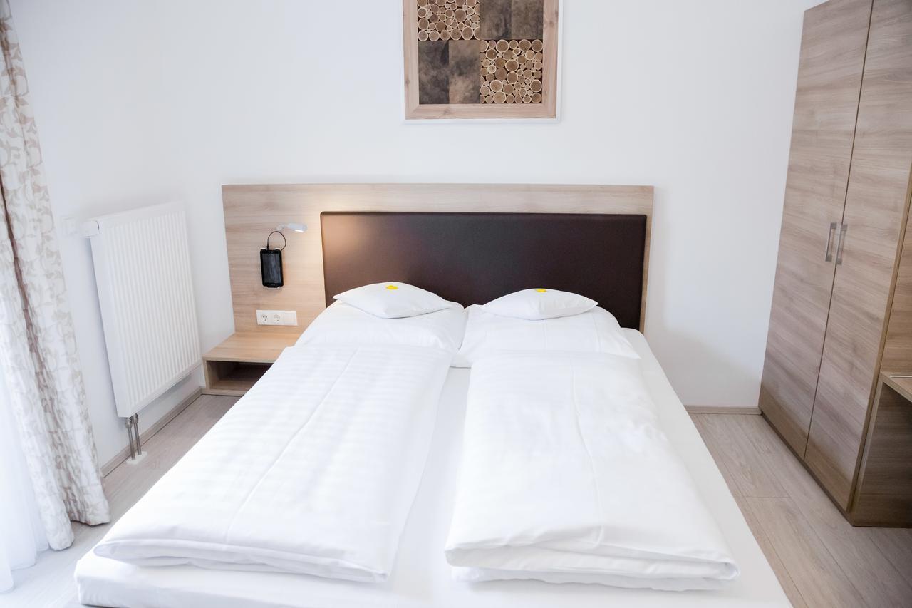 Aparthotel Othello ディンゴルフィング エクステリア 写真